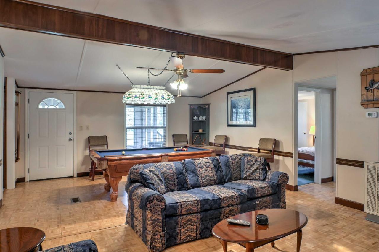 Ooltewah Cabin With Grill, Pool Table And Porch! Exteriör bild