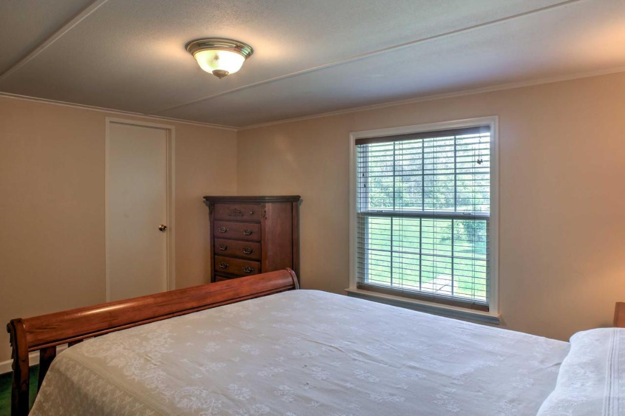 Ooltewah Cabin With Grill, Pool Table And Porch! Exteriör bild