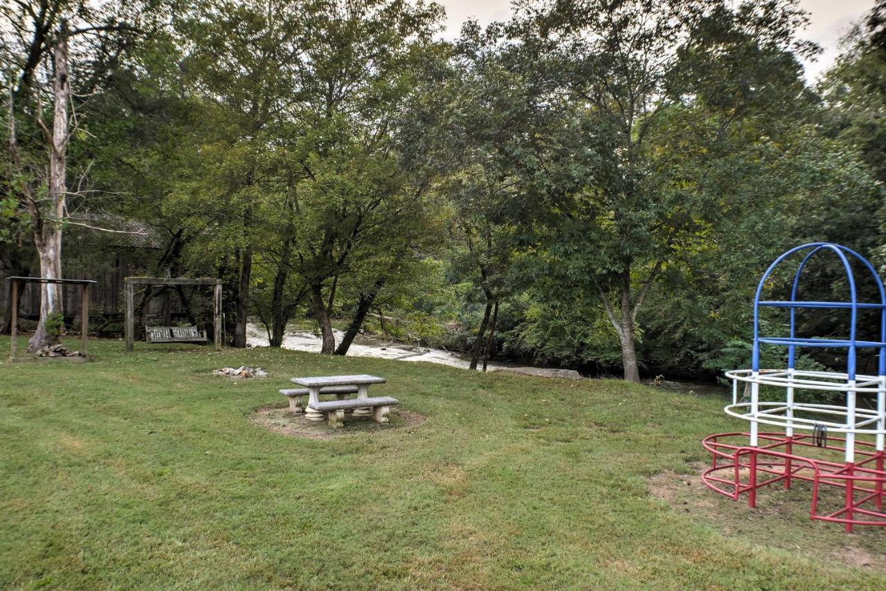 Ooltewah Cabin With Grill, Pool Table And Porch! Exteriör bild
